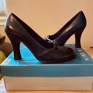 New Nine West Brown women's shoes size 7